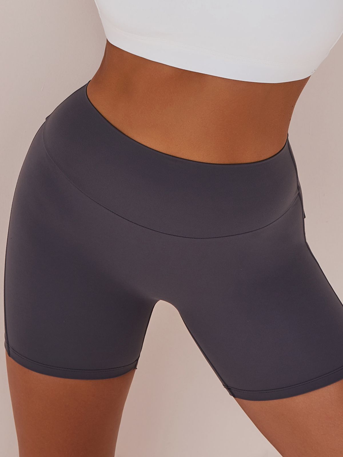LiviaGym Female Elastic Hip Lifting Spandex Gym Cargo Booty Shorts