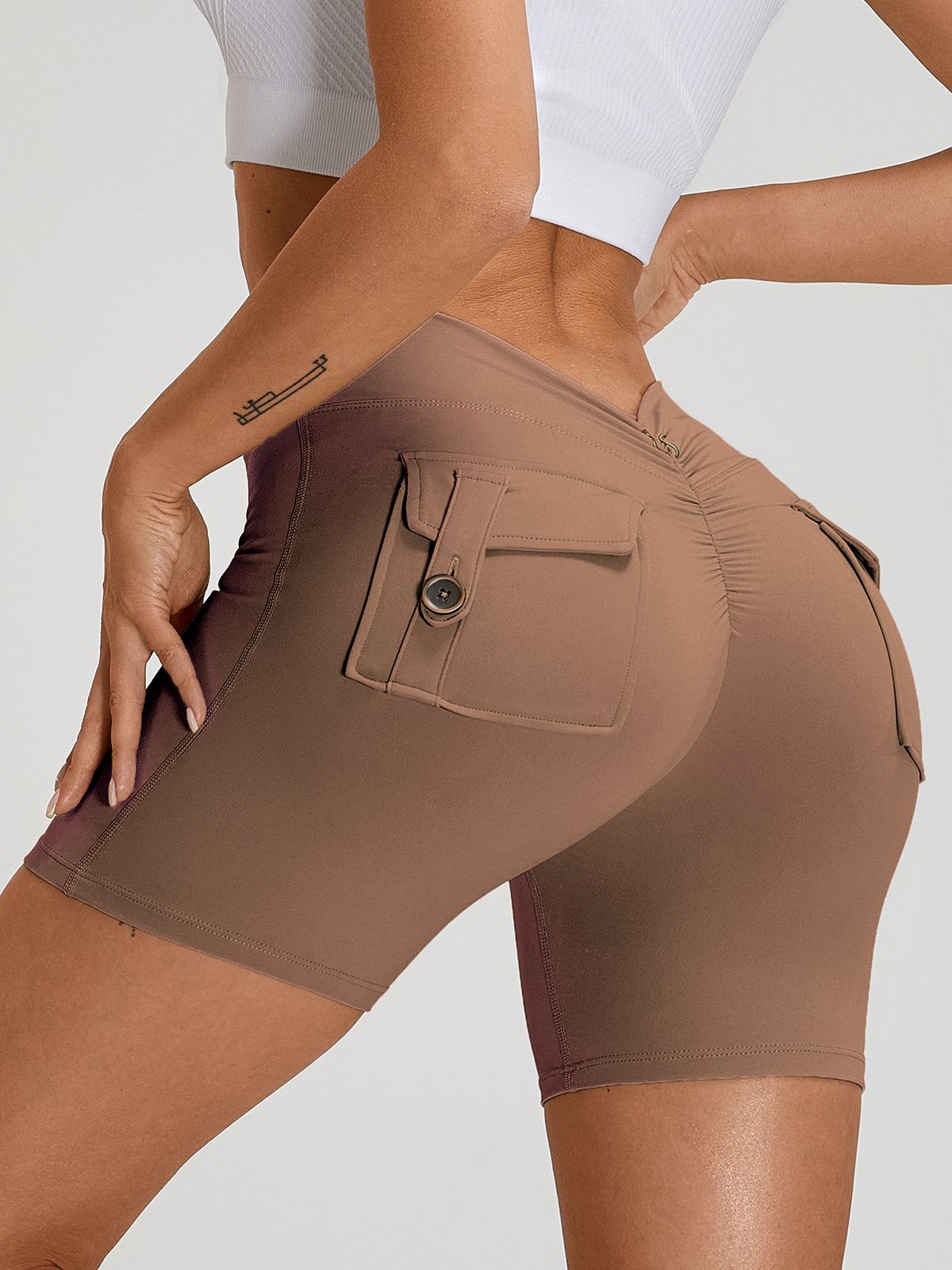 LiviaGym Female Deep V Back Pocket Scrunch Bum Booty Shorts