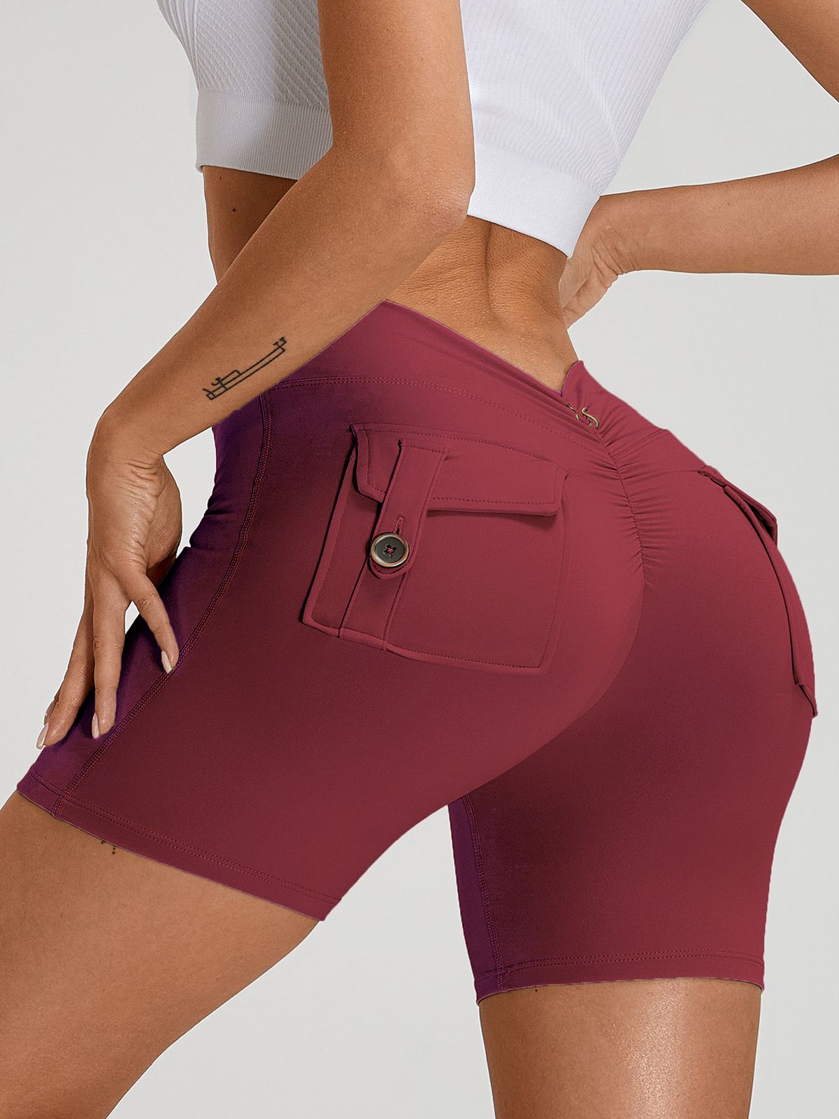 LiviaGym Female Deep V Back Pocket Scrunch Bum Booty Shorts