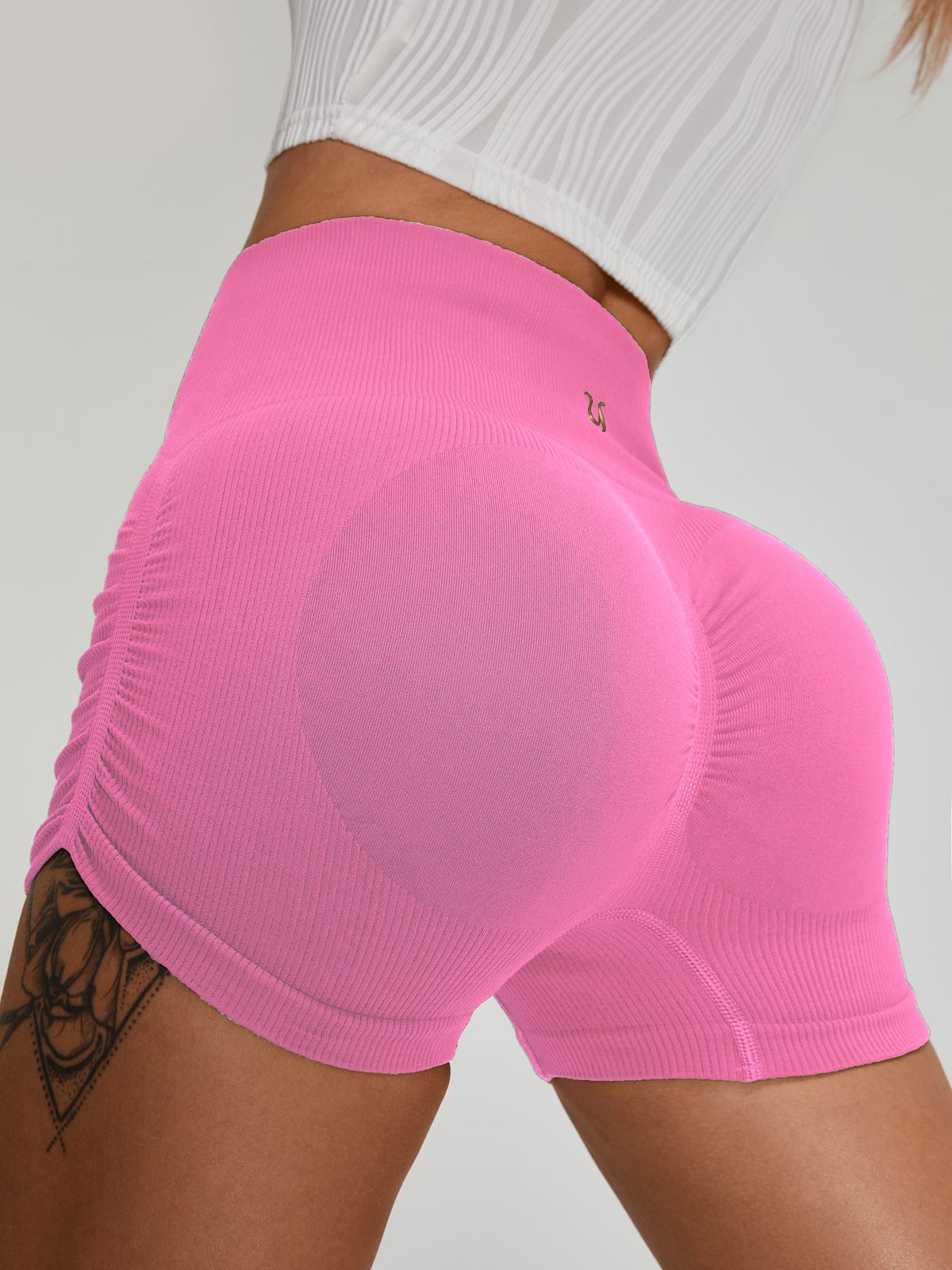 LiviaGym Female Ribbed Scrunch Bum Quick-drying Spandex Gym Booty Shorts