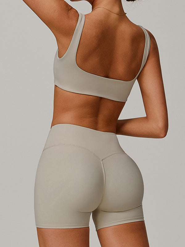 LiviaGym Female Sexy V-shape Waist Flare Backless Short Tracksuit