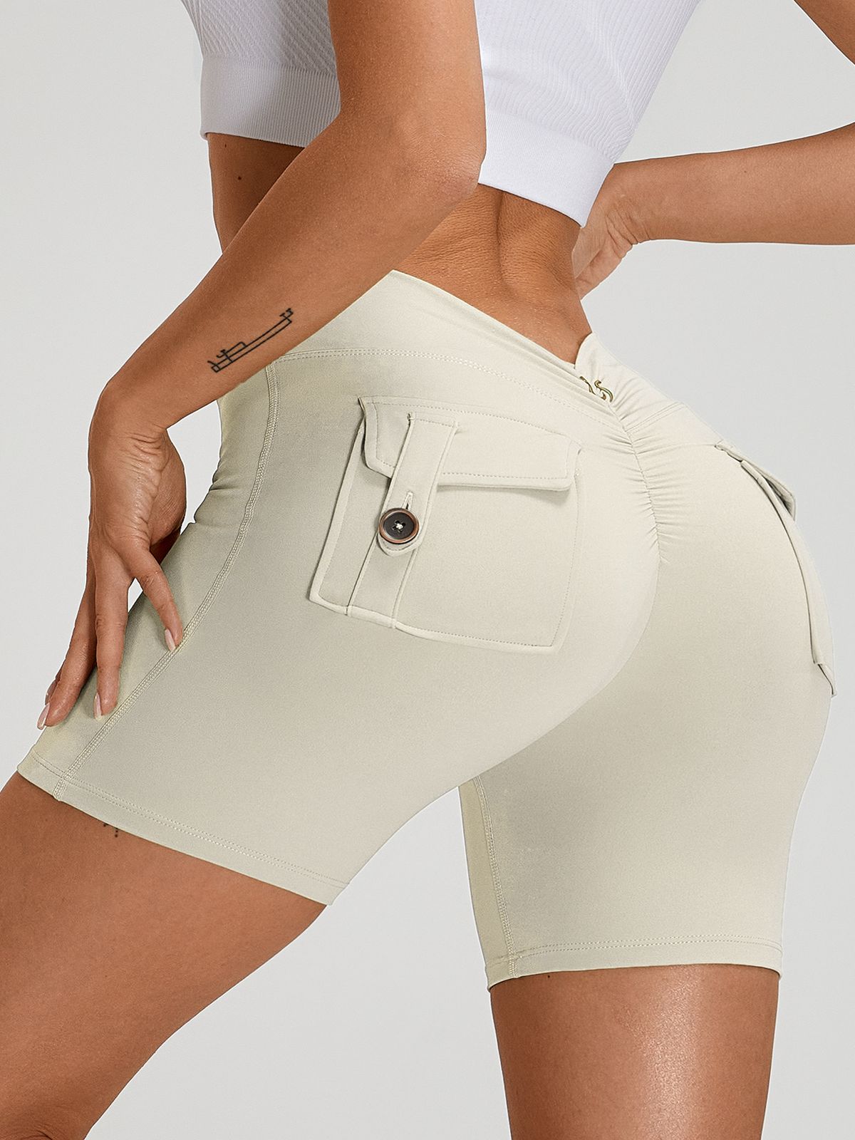 LiviaGym Female Deep V Back Pocket Scrunch Bum Booty Shorts
