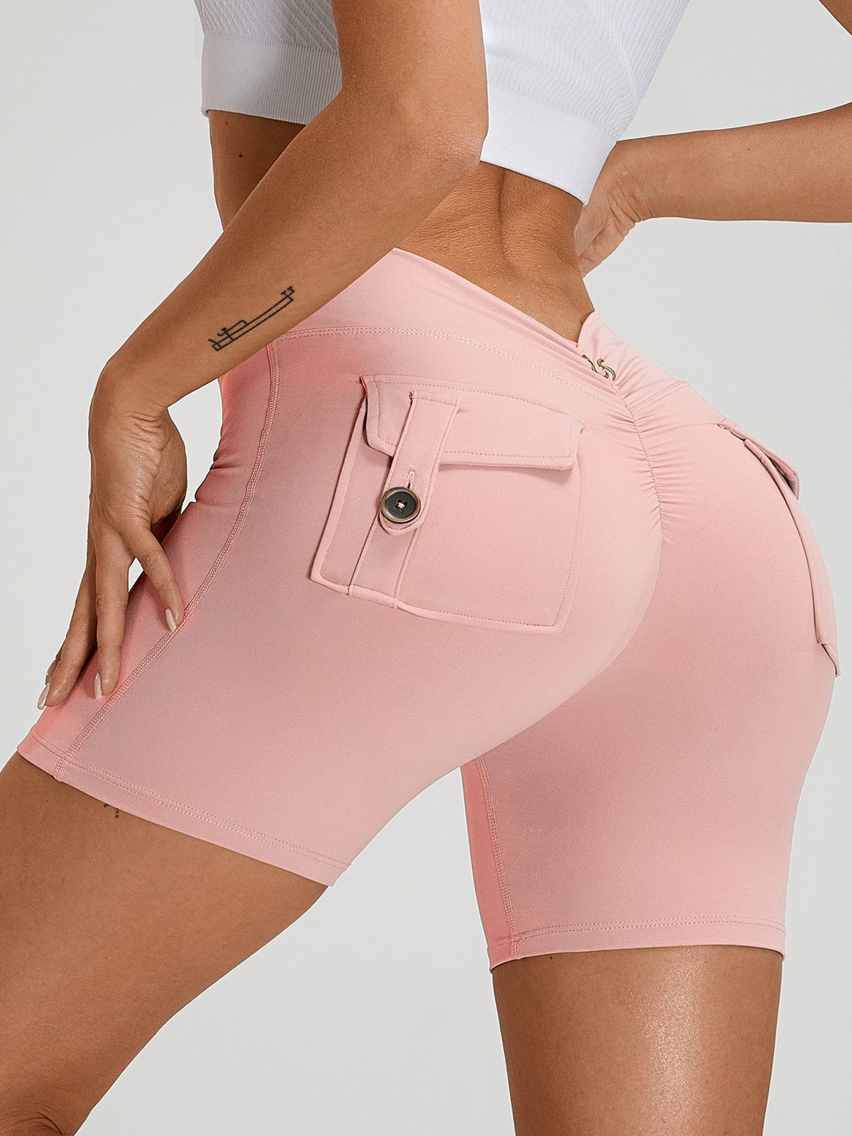 LiviaGym Female Deep V Back Pocket Scrunch Bum Booty Shorts