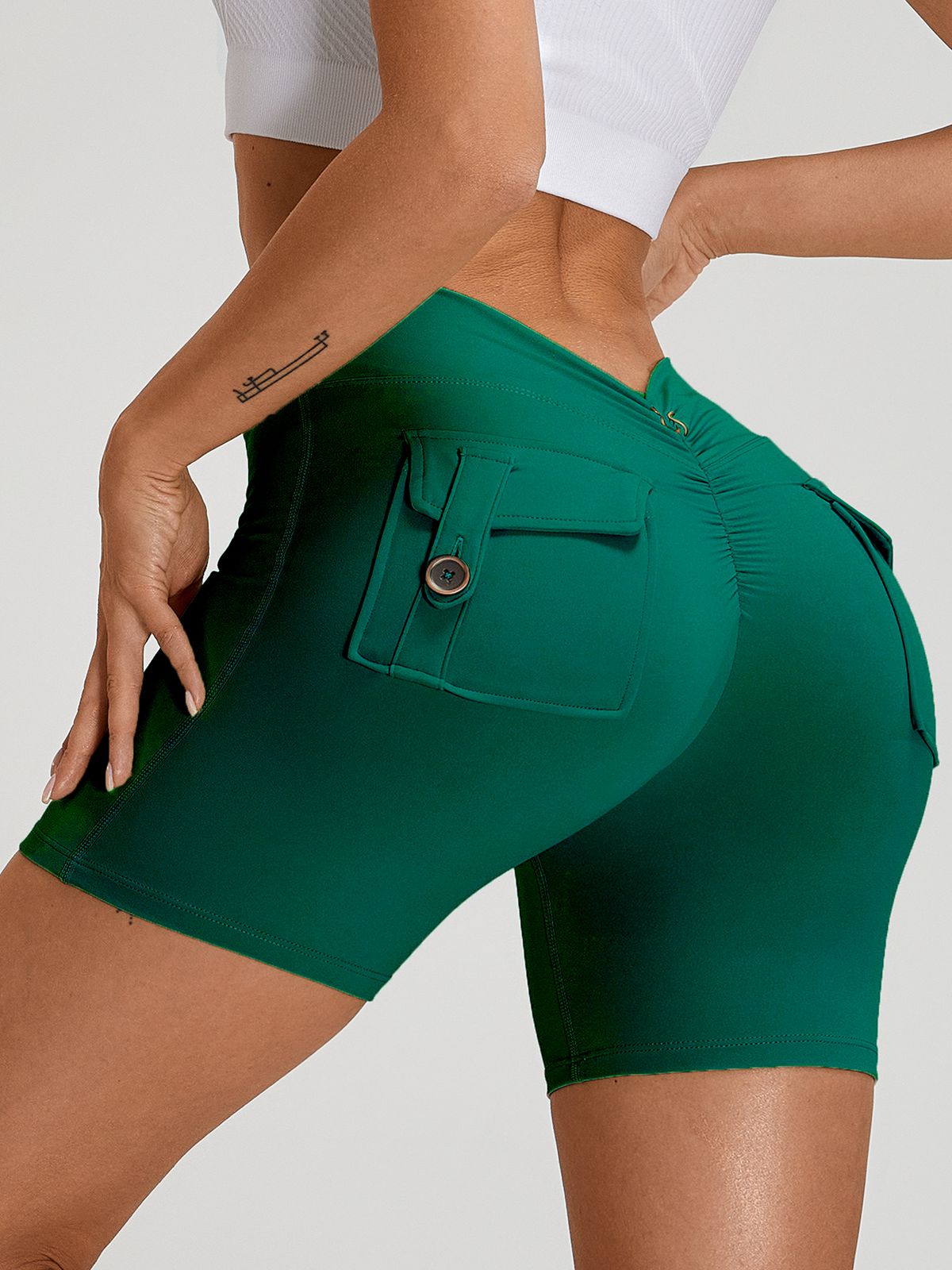 LiviaGym Female Deep V Back Pocket Scrunch Bum Booty Shorts